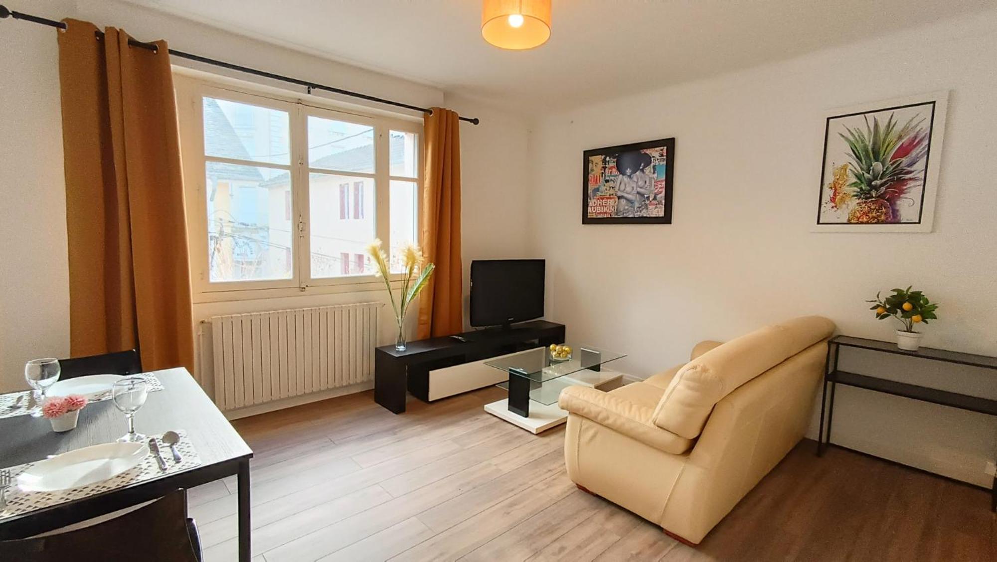 Foucault - Appartements - Au Coeur De Lourdes Exterior photo